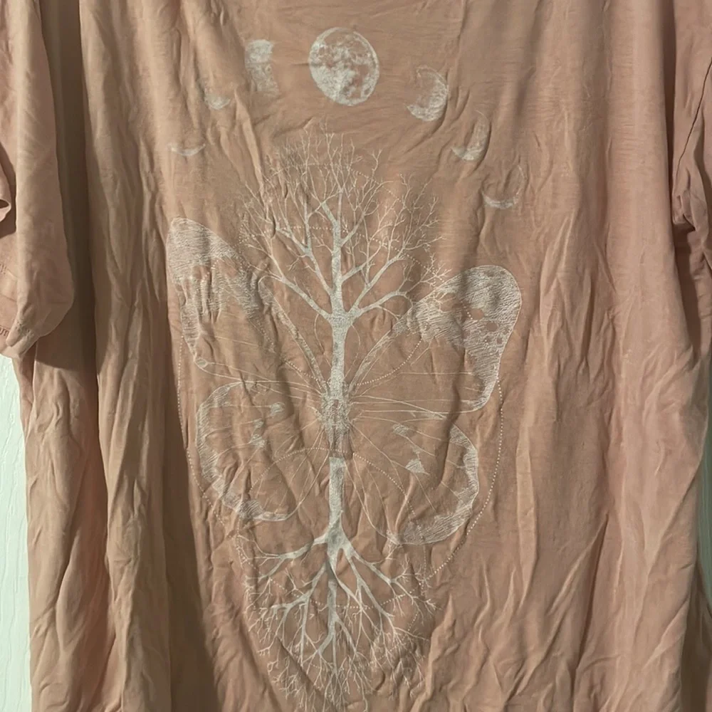 Pink tee - Picture 2 of 2